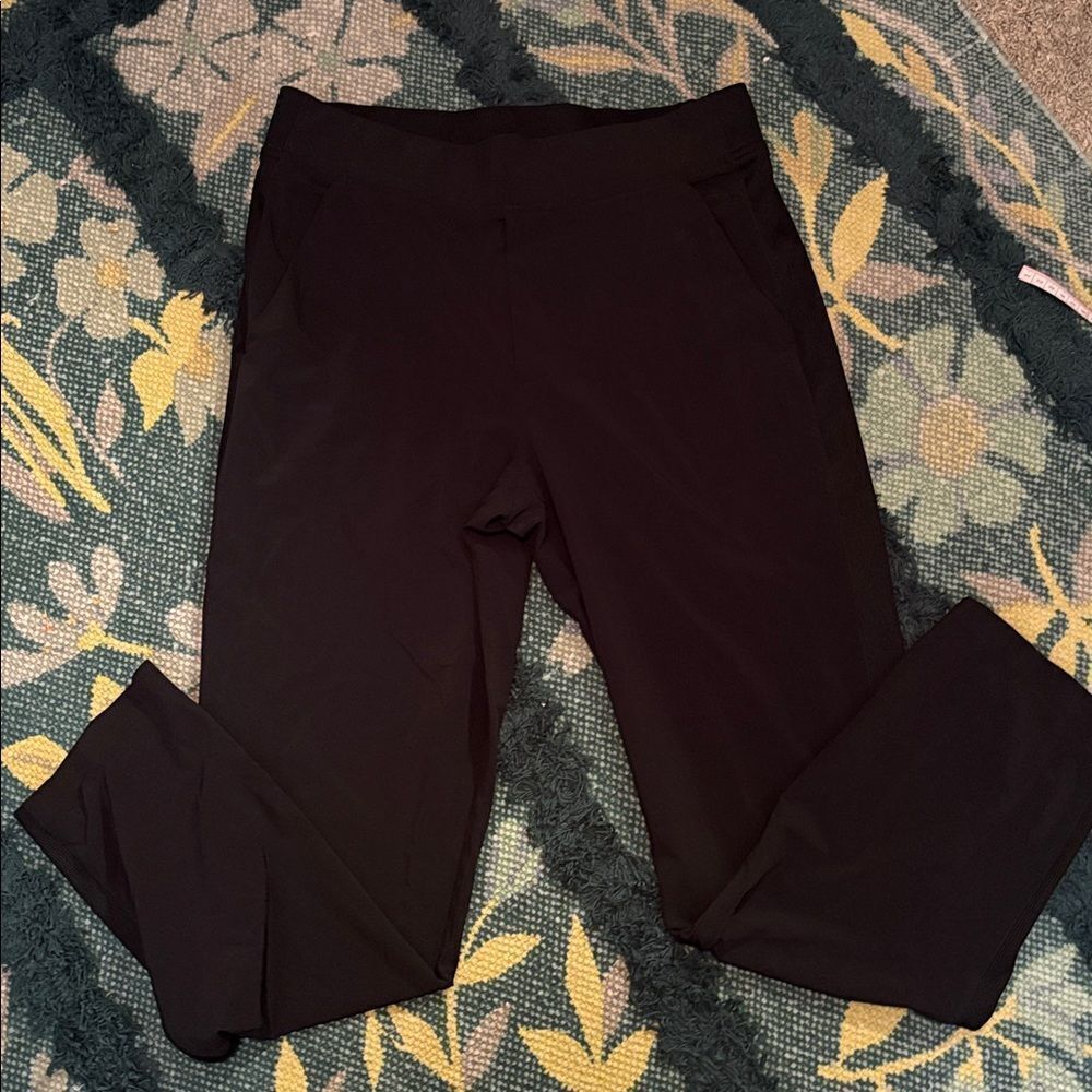 Athleta Women's Black Brookly Tapered Semi-Fitted Ankle Pants Size 6